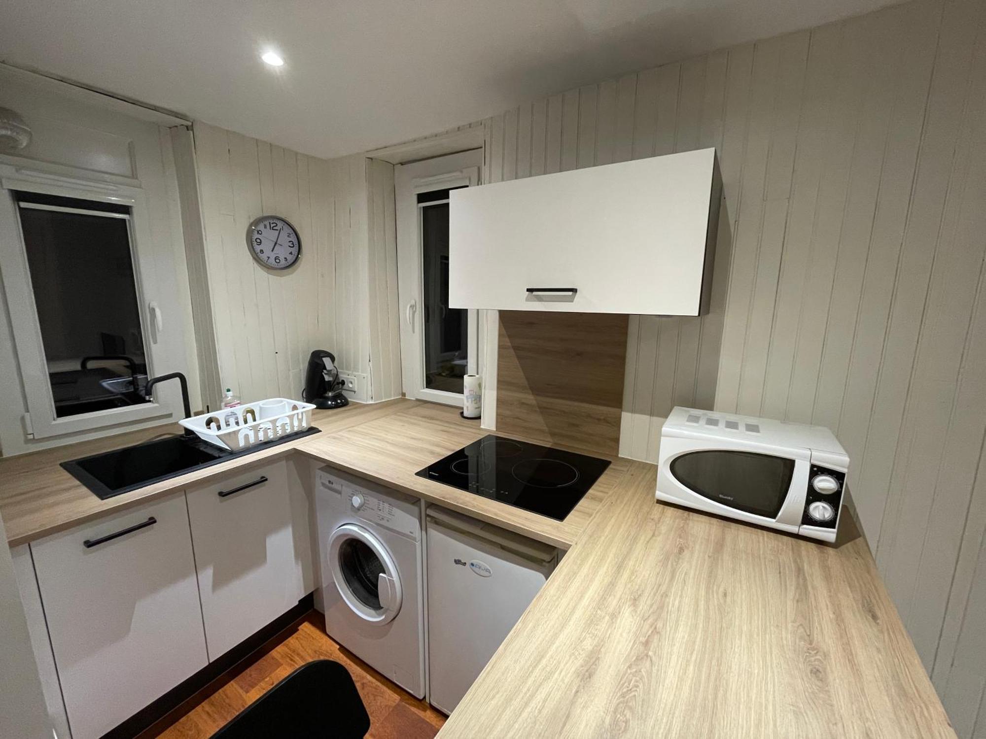 Charmant Studio En Plein Coeur De Chambéry Zewnętrze zdjęcie